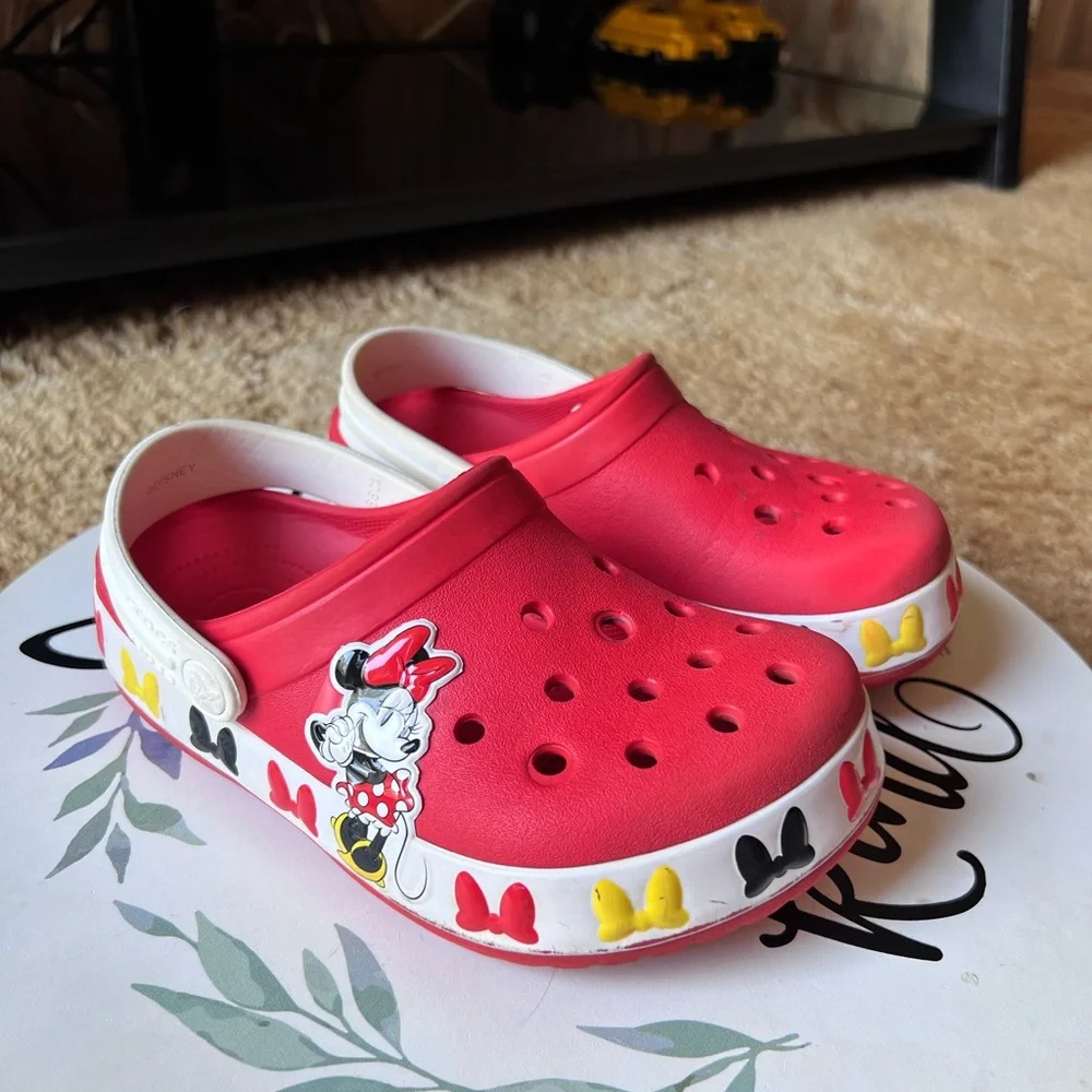 Crocs FunLab Disney Minnie Mouse Toddler Sandals size 1.